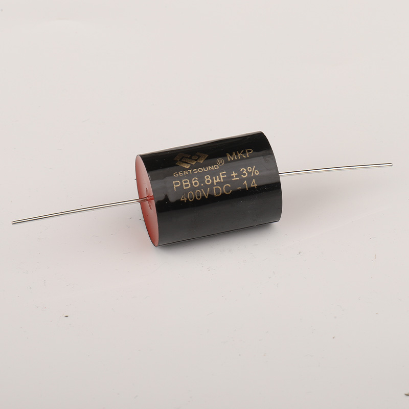 Black Red 6.8 &mu;F